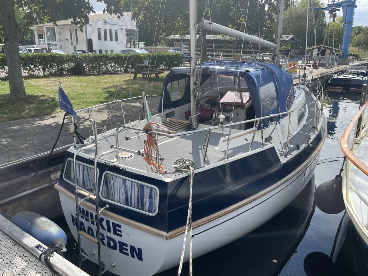 Polyester Sailboat Compass 31 Ketch