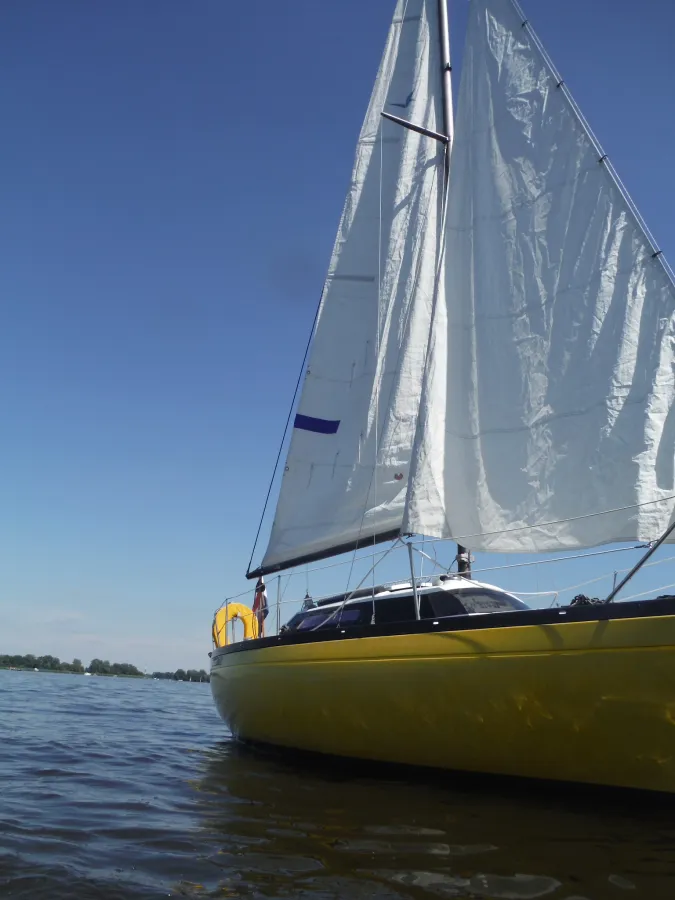 Polyester Sailboat Comar Comet 701