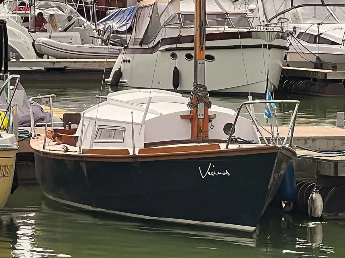 Wood Sailboat Waarschip 710