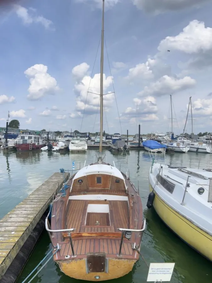 Wood Sailboat Waarschip 710