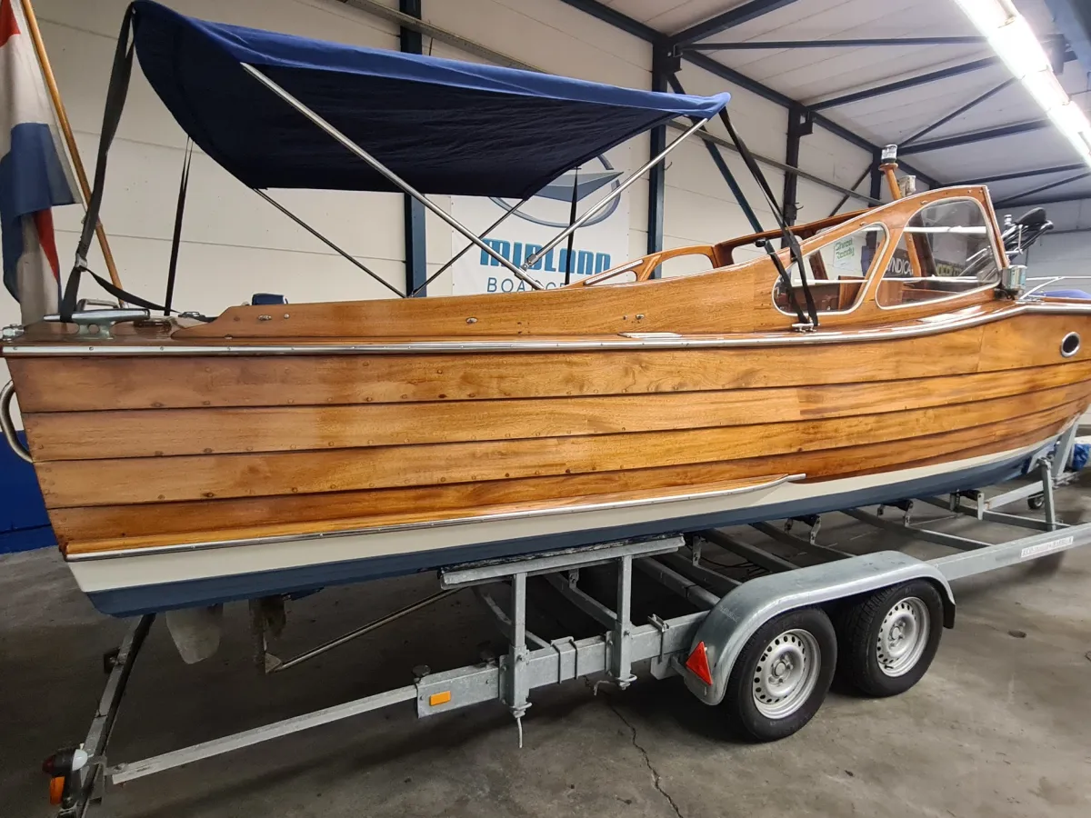 Holz Motorboot Storebro 25