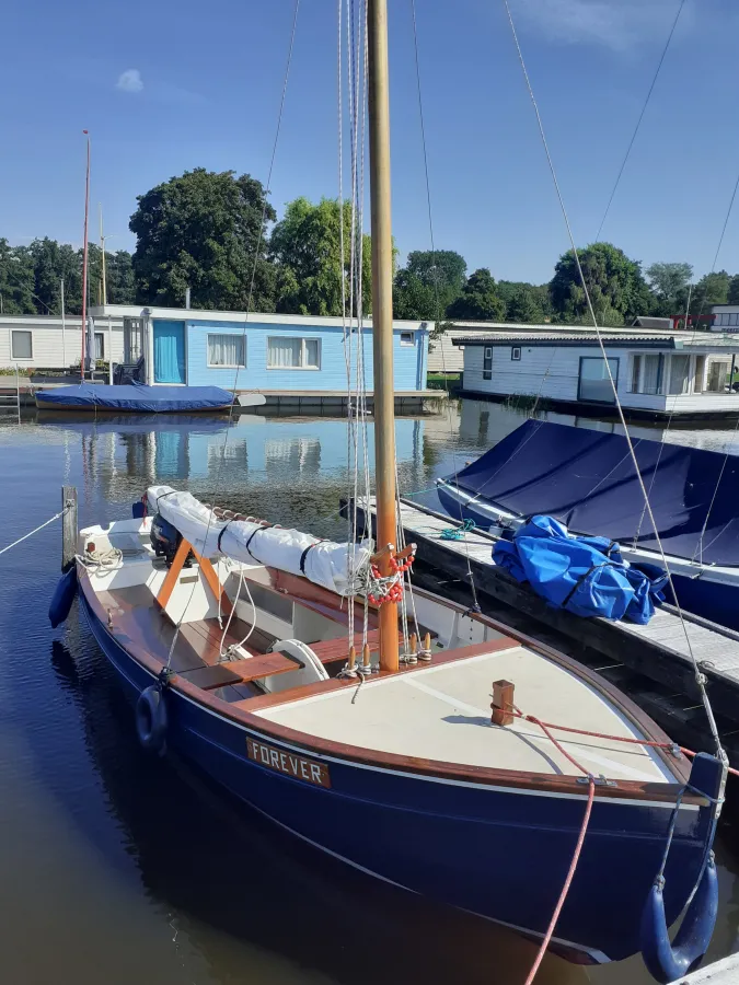 Wood Sailboat Sailing sloop Lilou