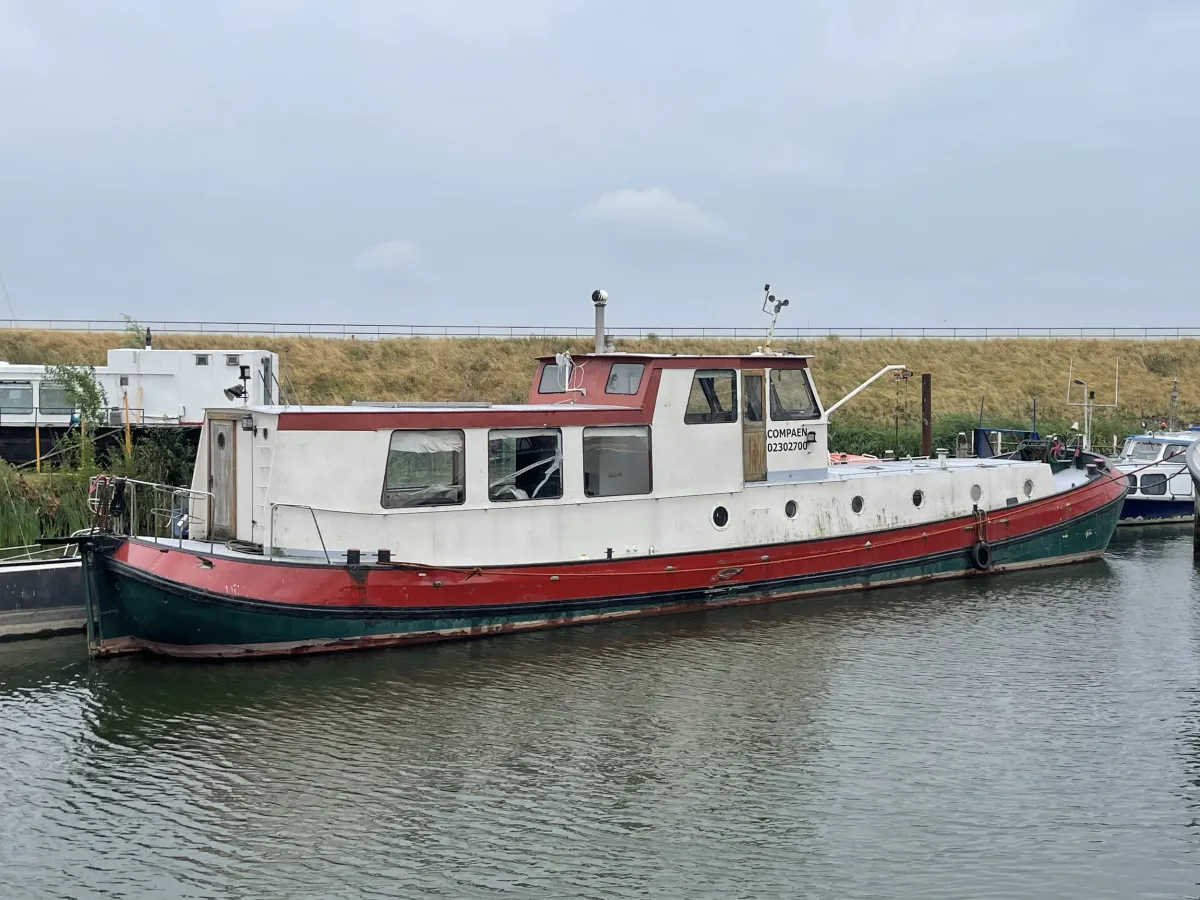 Steel Houseboat Tjalk Woonschip