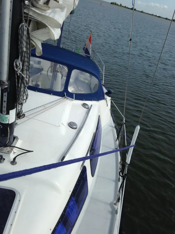 Polyester Sailboat Compromis 850 AK