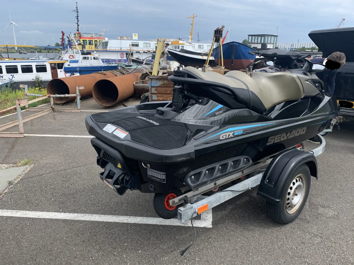 Polyester Jetski - Waterscooter Sea-Doo GTX Limited 300