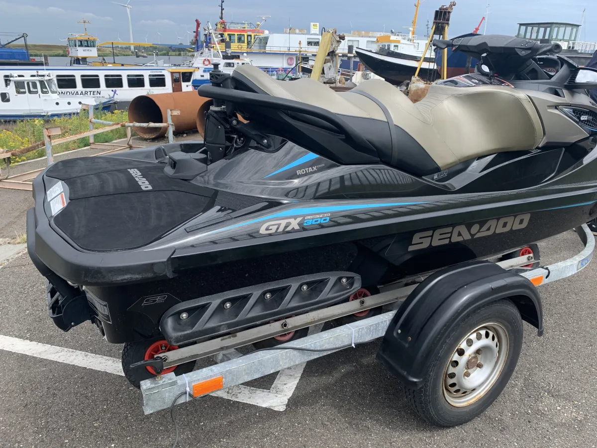 Polyester Jetski - Waterscooter Sea-Doo GTX Limited 300