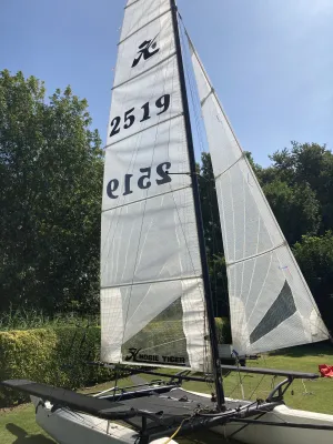 Polyester catamaran Hobie Cat 551 Photo 4