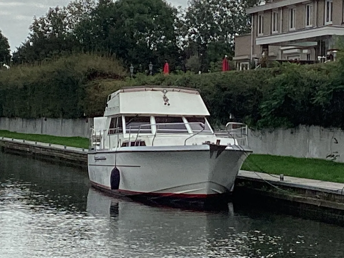 Polyester Motorboat Princess 41