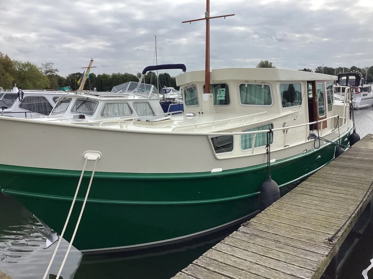 Steel Motorboat Kotter 1200