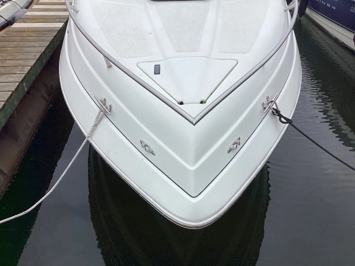 Polyester Speedboat Mariah 245