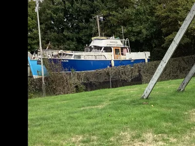 Steel Motorboat Trawler 1200 Photo 1