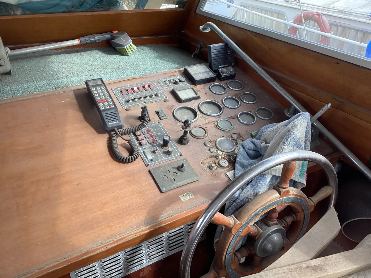 Other material Motorboat Motor yacht 1200