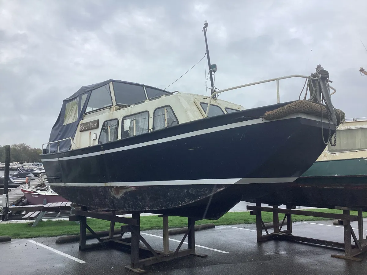 Steel Motorboat Doerak 700