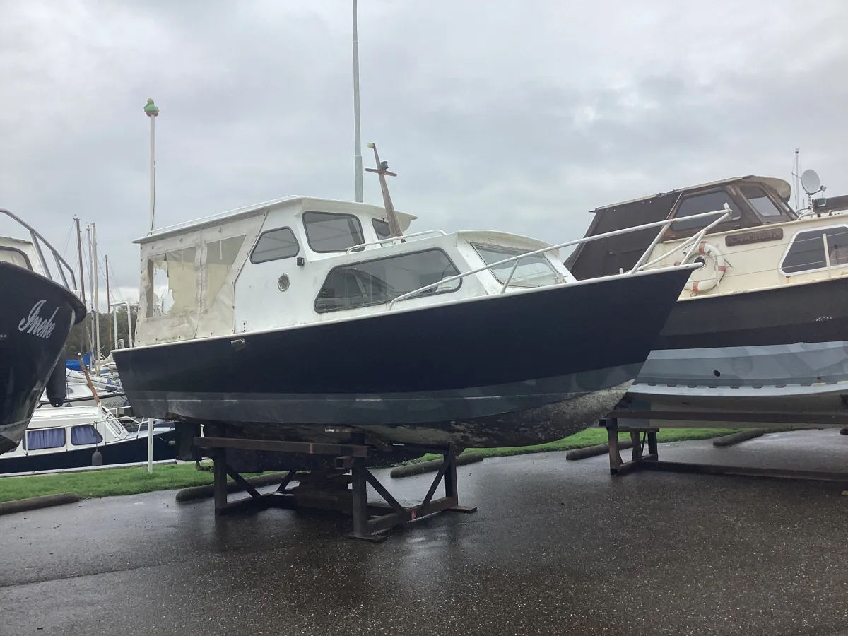 Steel Motorboat Motor cruiser 800