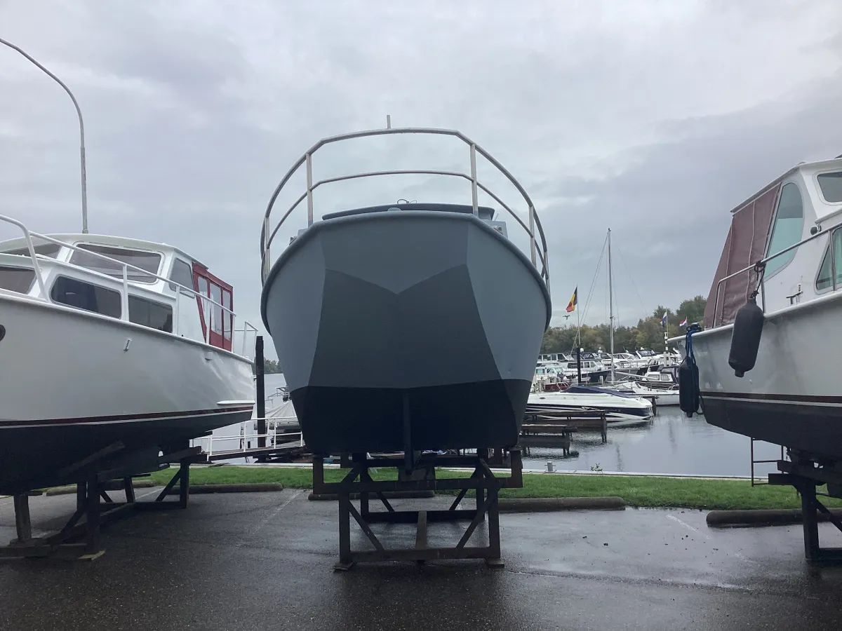 Steel Motorboat Doerak 800