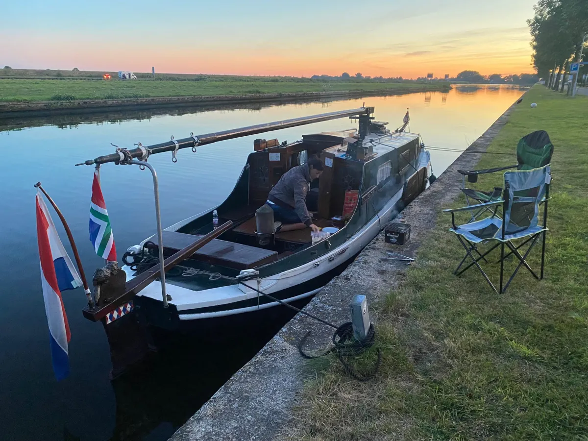 Steel Sailboat Flat-bottomed boat Rietaak