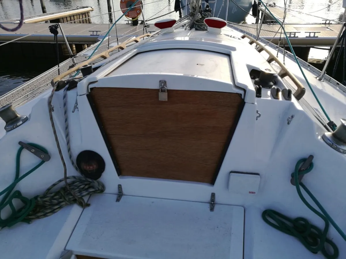 Polyester Sailboat Yamaha 25 Mk2