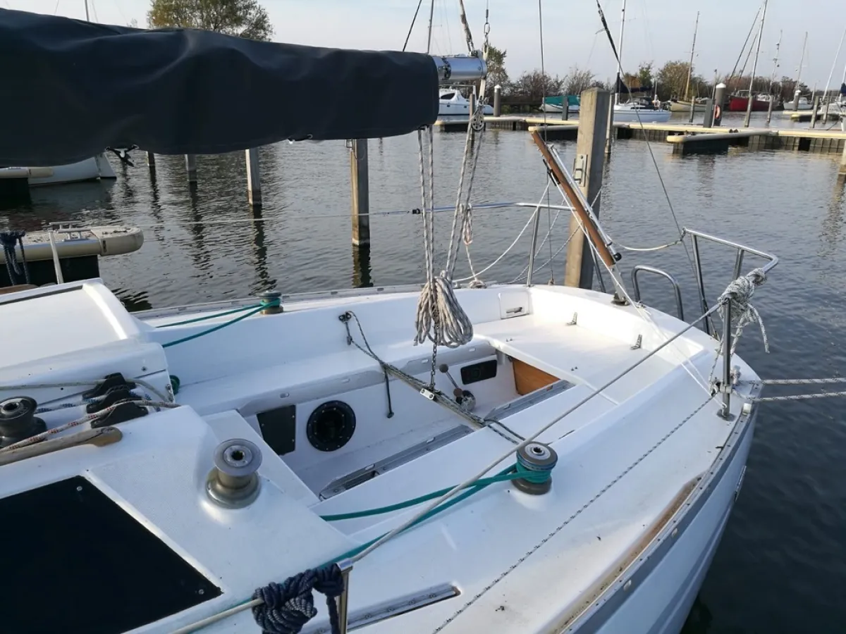 Polyester Sailboat Yamaha 25 Mk2