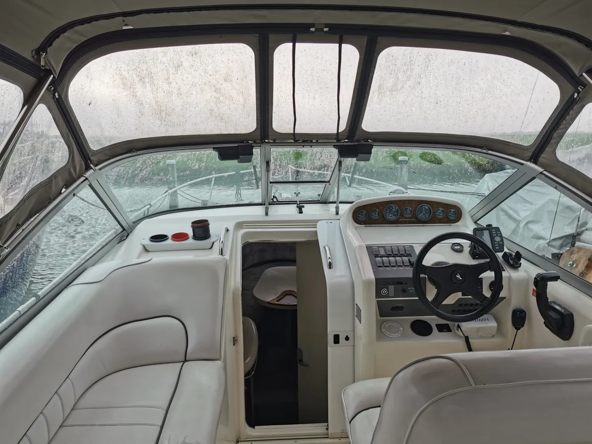 Polyester Speedboat Sea Ray 270 Sundancer