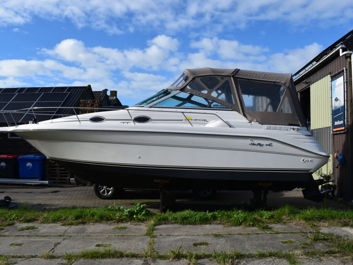 Polyester Speedboat Sea Ray 270 Sundancer