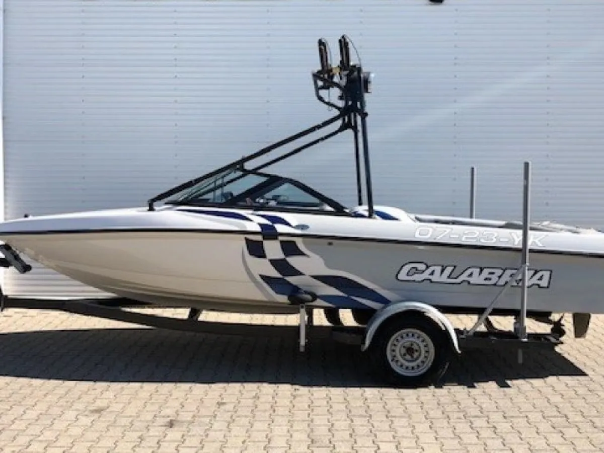 Polyester Speedboat Calabria Cal Air