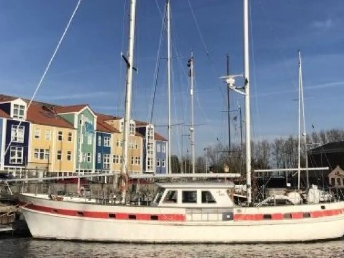 Steel Sailboat Ketch 1875