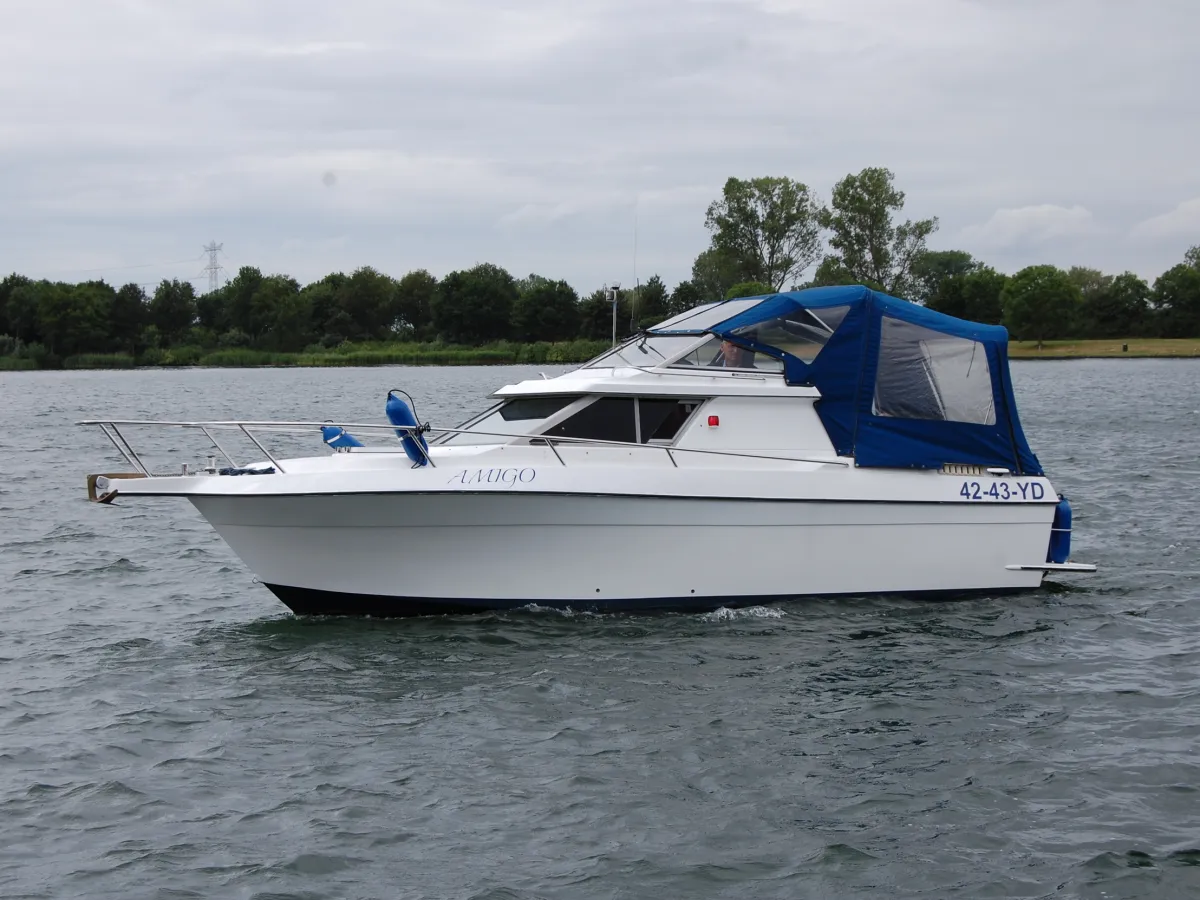 Polyester Motorboat International Speedcruiser