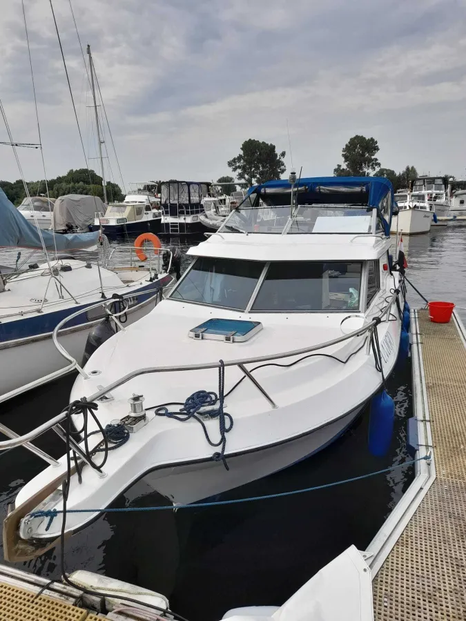 Polyester Motorboat International Speedcruiser