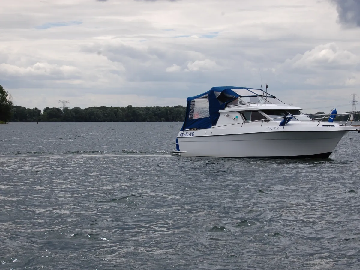 Polyester Motorboat International Speedcruiser