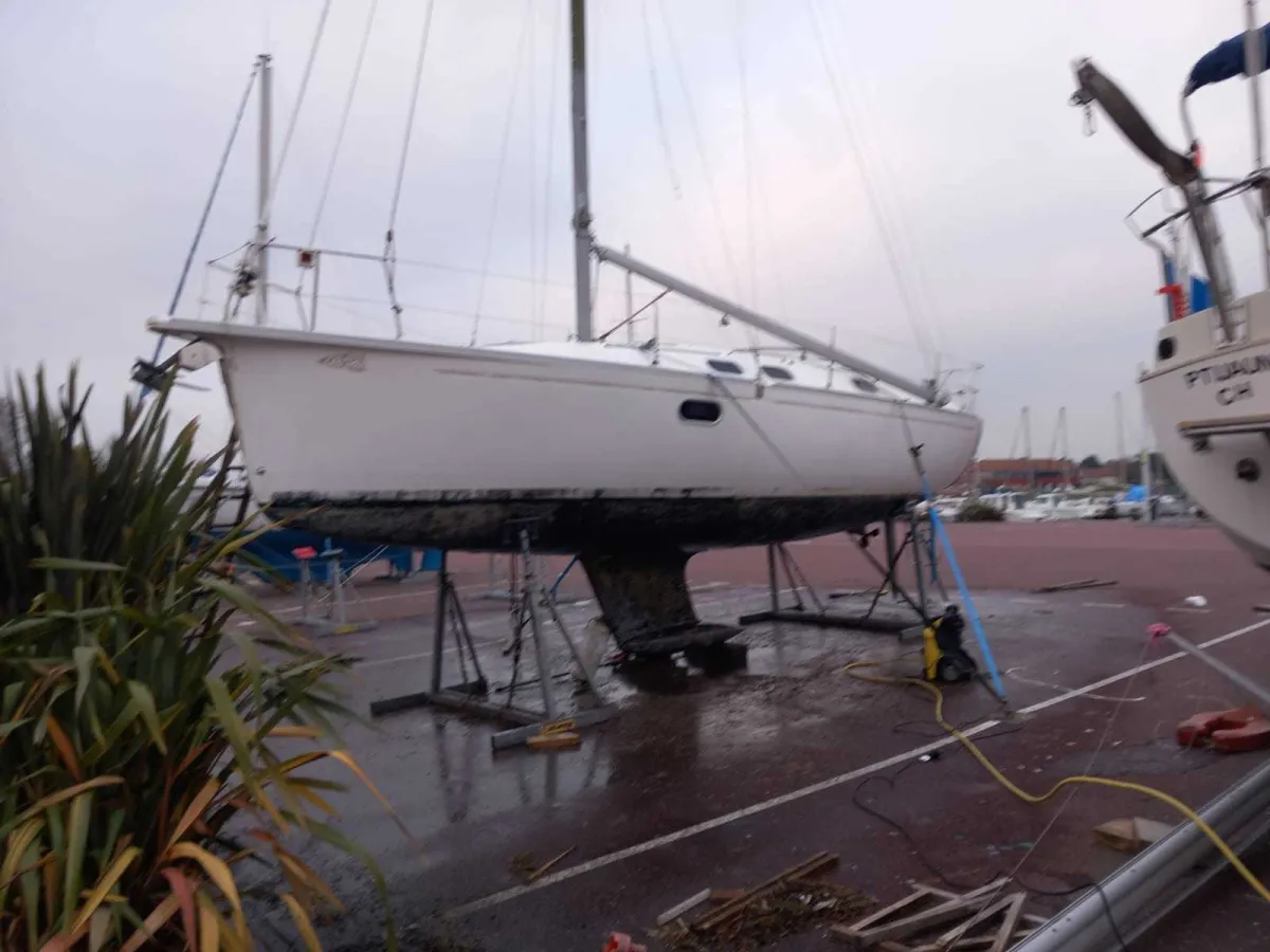 Polyester Sailboat Dufour Gib'Sea 33