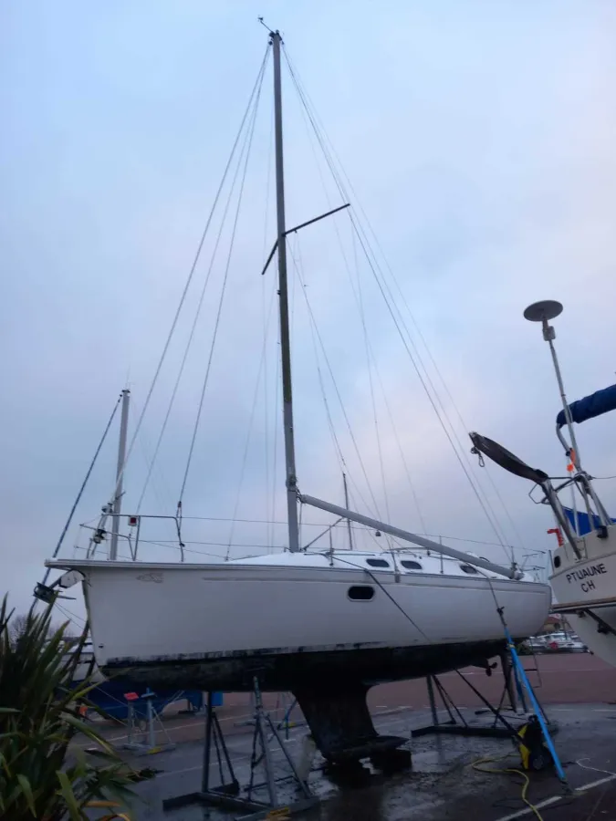 Polyester Sailboat Dufour Gib'Sea 33