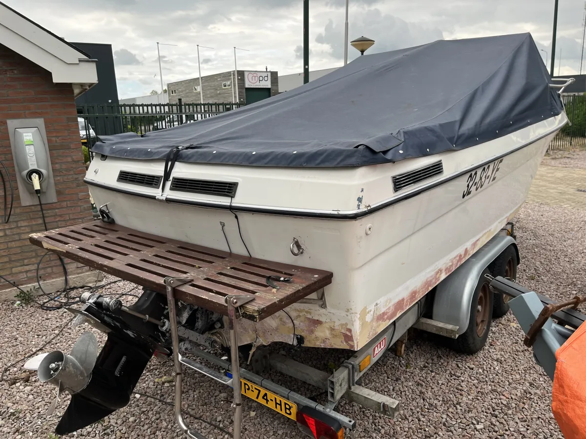 Polyester Speedboat Speedcruiser 700