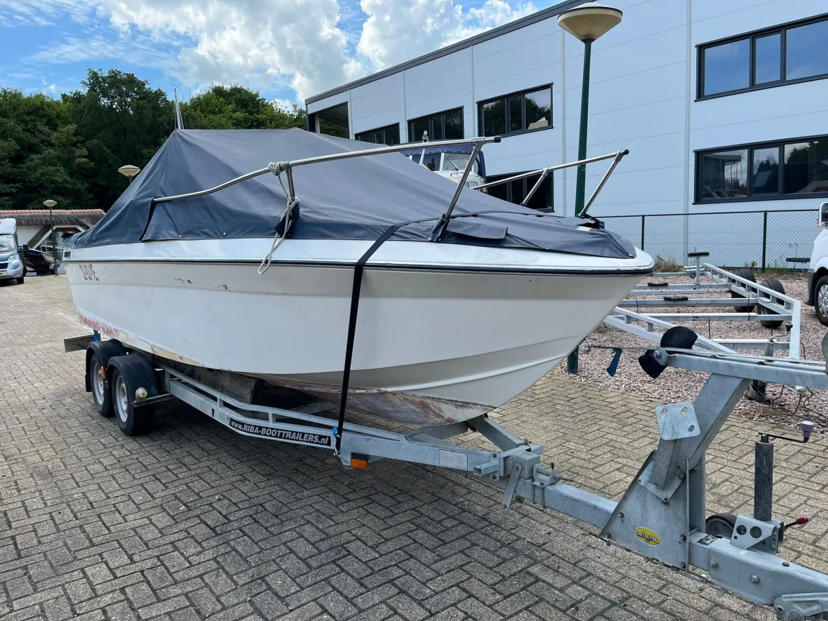 Polyester Speedboat Speedcruiser 700