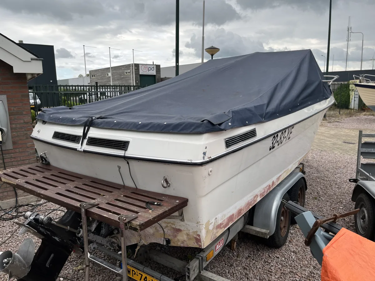 Polyester Speedboat Speedcruiser 700