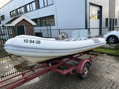 Novurania Max 390. RIB