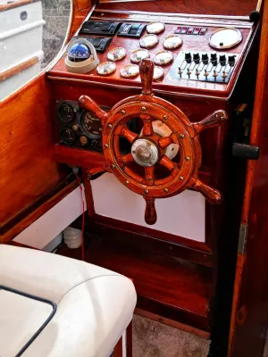 Wood Motorboat Iversen Speedcruiser Photo 7