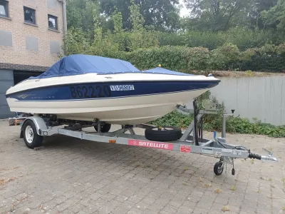 Polyester Speedboat Bayliner 111 GT Photo 1