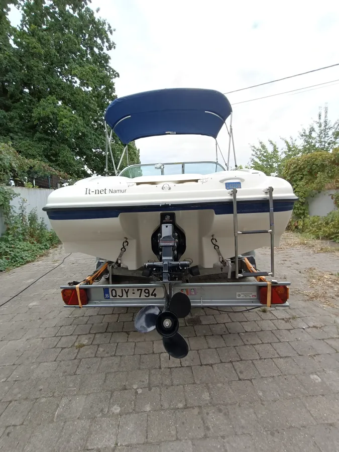 Polyester Speedboat Bayliner 111 GT