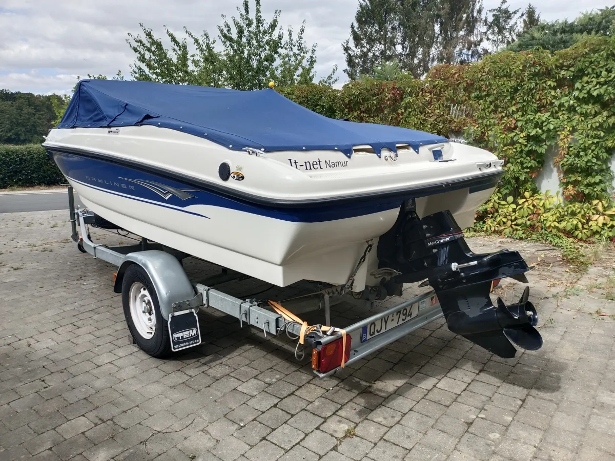 Polyester Speedboat Bayliner 111 GT