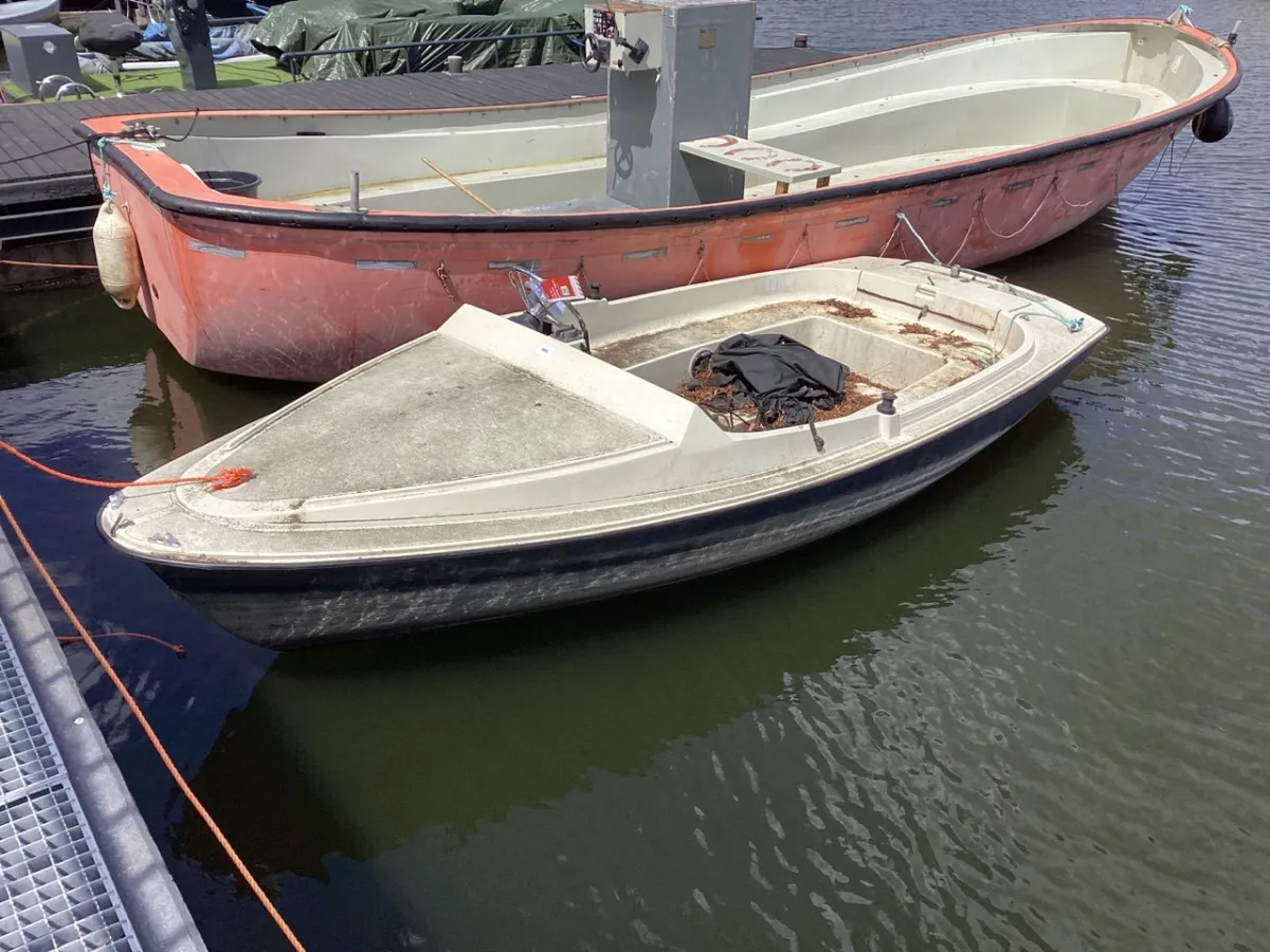 Polyester Budgetboat Console boat 500