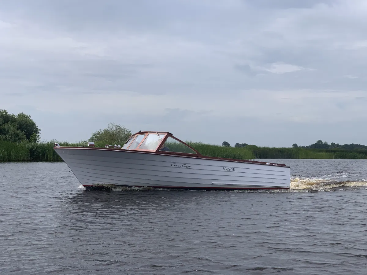 Wood Speedboat Chris Craft 25