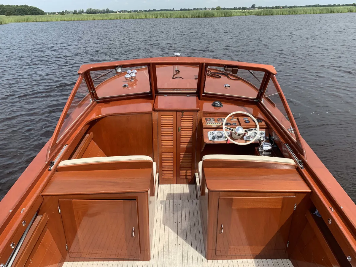 Wood Speedboat Chris Craft 25