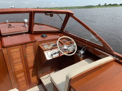 Wood Speedboat Chris Craft 25 Photo 8