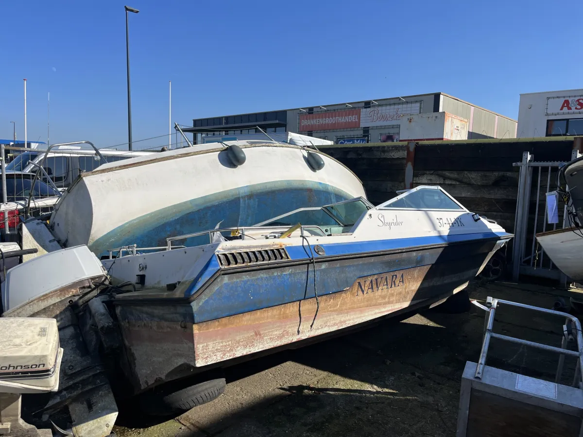 Polyester Budgetboat Navara 600