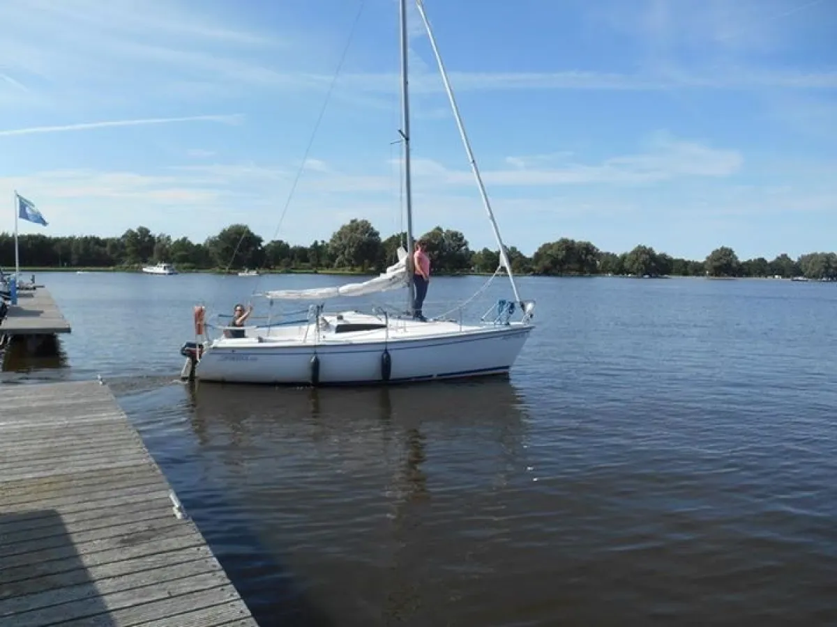 Polyester Sailboat Sportina 680