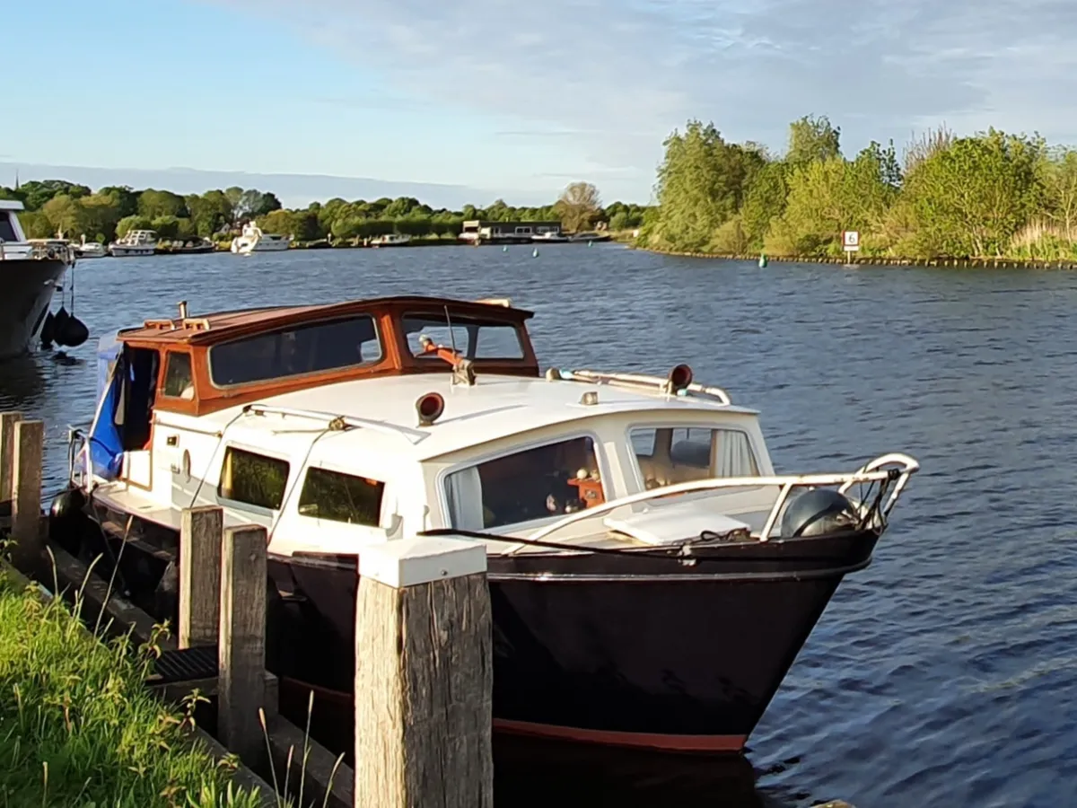 Steel Motorboat Cabin boat 835