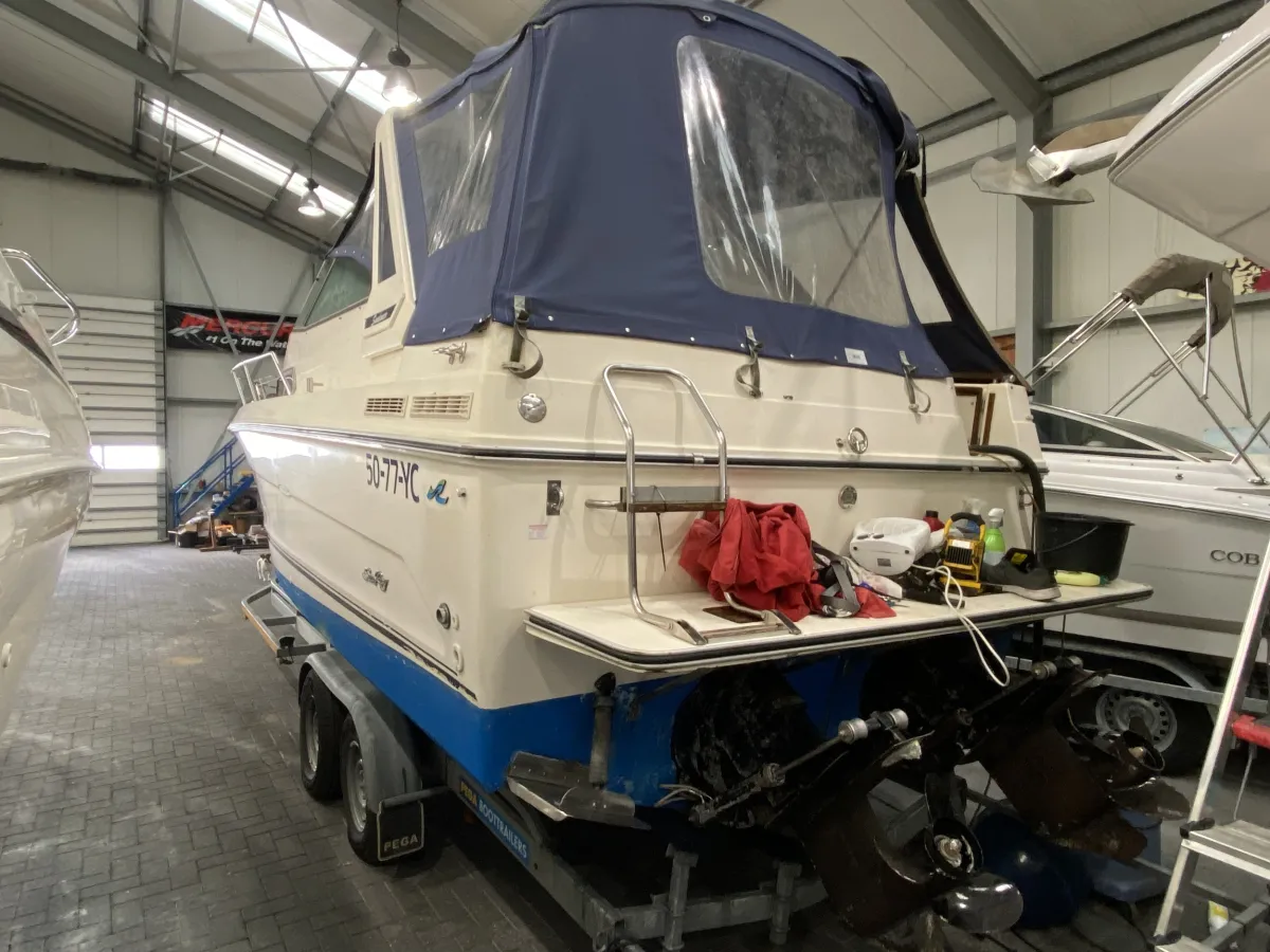 Polyester Motorboat Sea Ray Sundancer 268