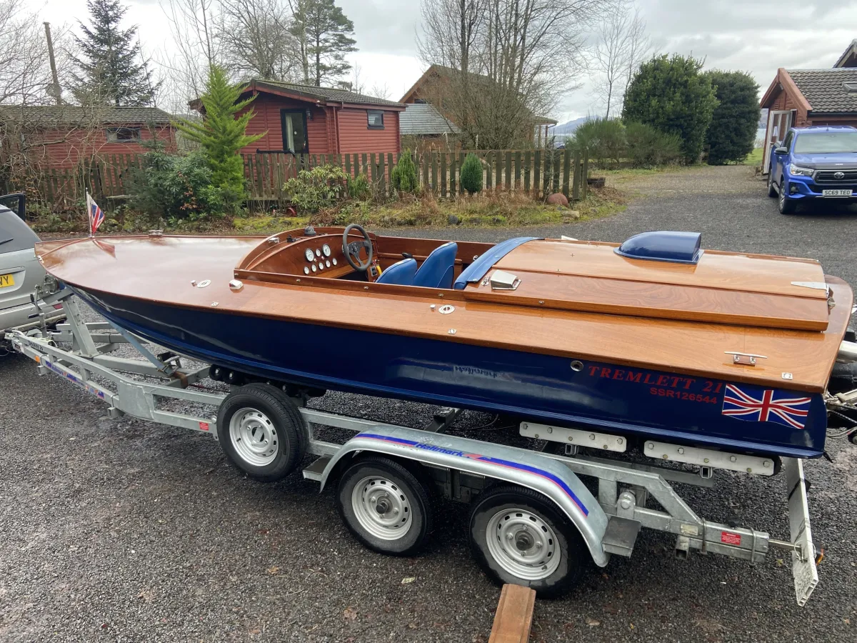 Wood Speedboat Tremlett Sportsman 21