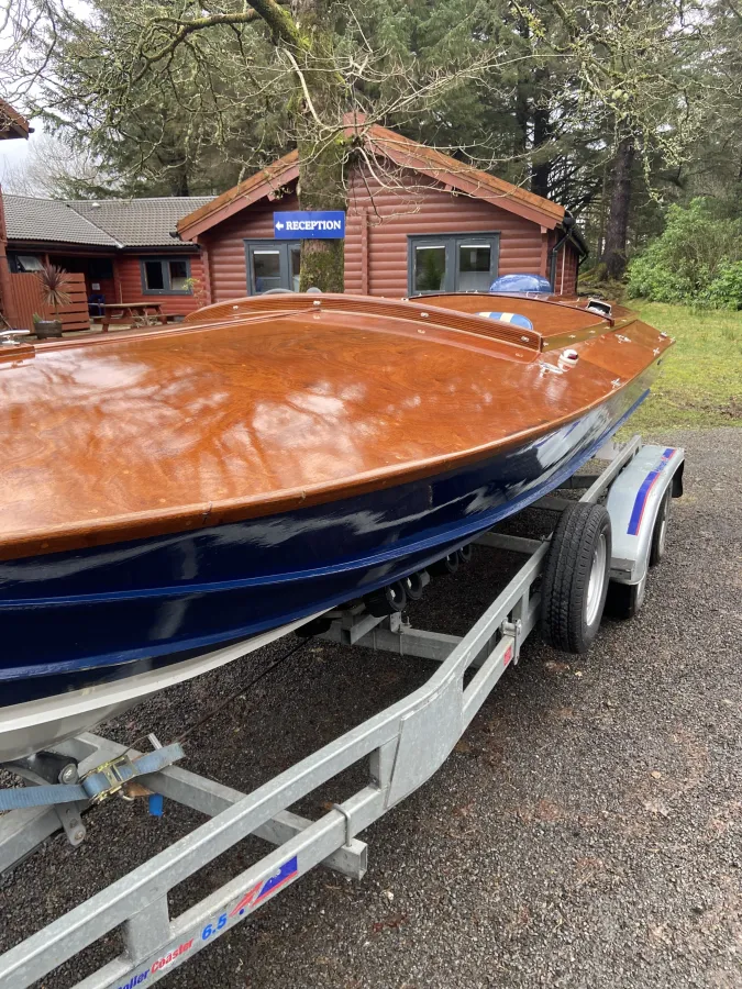 Wood Speedboat Tremlett Sportsman 21