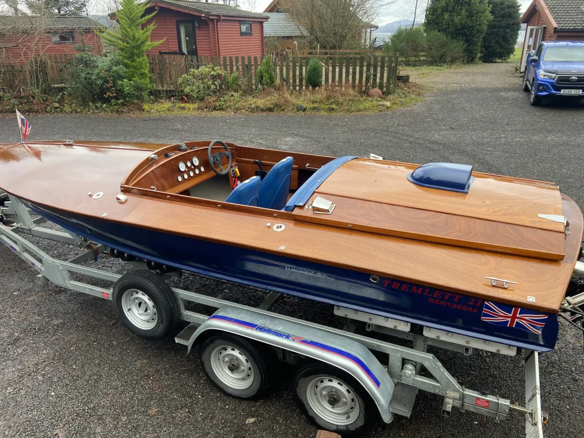 Wood Speedboat Tremlett Sportsman 21